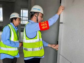 保交付、严质量，建群众满意的民生工程