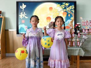 月满华诞童心筑梦 邹平市黄山实验幼儿园双节游园会点亮家国情怀