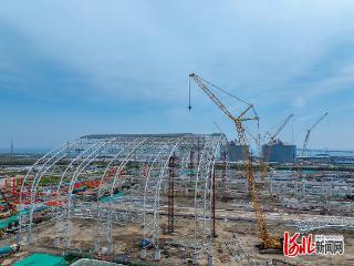 曹妃甸矿石储运物流项目主体工程开始搭建