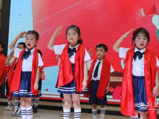 红旗扬、童声亮！江汉区童心幼儿园红歌会迎国庆