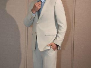陪爬泰山男演员史元庭回老家种地： 未来还会考虑做游泳“陪游”