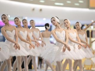 环贸iapm商场开启“奇幻世界 Magic World”主题系列活动