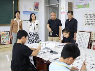 新时代文明实践书画家进校园活动走进莒县长岭镇中心小学