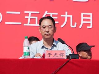 烟台理工学院2025级新生军训落幕，英姿飒爽接受检阅