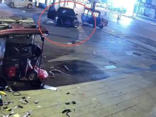 窃贼“自作聪明”偷900元留2100元，天亮就落网：原以为车主不会察觉