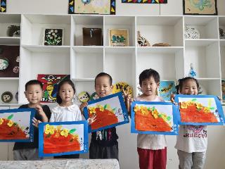 萌娃巧手绘桂冠 童趣满满迎中秋——东营市东营区牛庄镇中心幼儿园开展中秋节艺术活动
