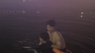 凡人歌|路遇市民意外落水，小伙奋不顾身抓起泳圈勇救落水者