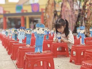 童心绘国防 幼儿园师幼燃动爱国心