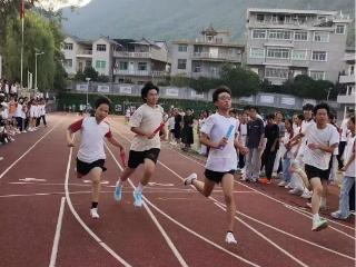 玉山县双明初中第三十九届师生田径运动会圆满落幕