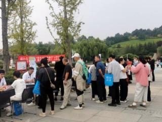 党建引领办实事，烟台业达医院“服务百姓健康行”大型义诊获好评