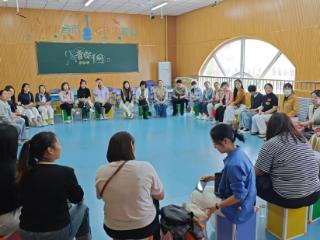 携手赴秋约，合力话成长——智源小学举行2025级家委恳谈会