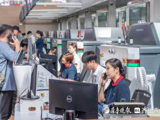 双节预计服务旅客70.8万人次！青岛机场护航旅客出行