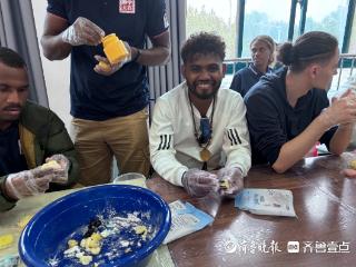 亲手做月饼，共话团圆时！外国留学生走进夏津体验中秋文化