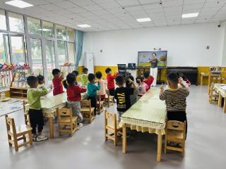 十月深秋至 菊华寒露浓——东营市利津县明集乡中心幼儿园开展寒露节气主题活动