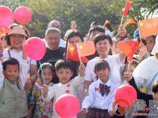 五星红旗映初心——青岛市胶州市举行庆祝新中国成立76周年升旗仪式
