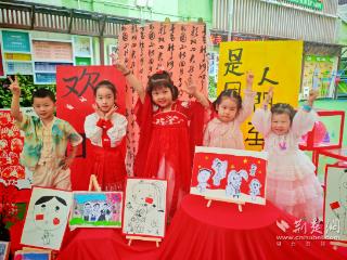 萌娃 “趣” 迎双节！亲子携手绘团圆、颂祖国