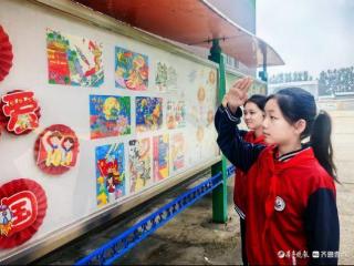 东昌实验小学举行国庆中秋主题黑板报评比活动