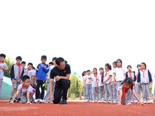 超人教师张永全：从三尺讲台跑出全国冠军