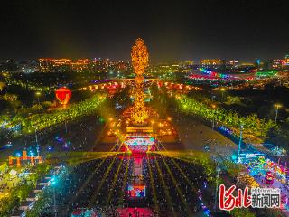 “锦绣中华•盛世欢歌”国庆主题晚会在唐山南湖举行