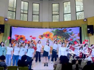 知识、趣味、感恩……江岸幼教人“铭党恩、铸师魂”