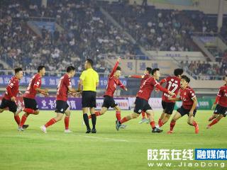 图集：烟台再赢！齐鲁超赛烟台队3:0战胜威海那香海队