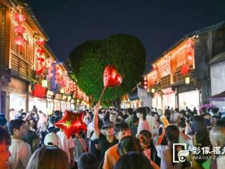 国庆第五天，央媒聚焦：两岸同胞迎中秋，榕城日夜皆精彩！