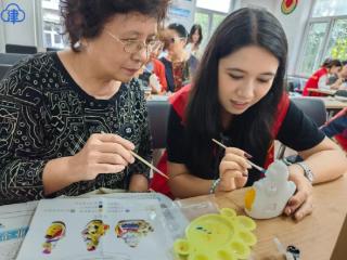 传承文化庆中秋 老少携手氛围浓 扫码阅读手机版