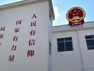 毫厘之间见匠心 岳西工人好手艺造出好国徽
