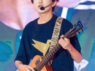 王亚伦《中国少年》MV温暖上线 音乐少年用歌声与行动诠释新时代风采