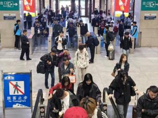 到达14.2万人！长春站迎来返程客流高峰