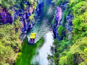 胭脂河畔 秋景如画