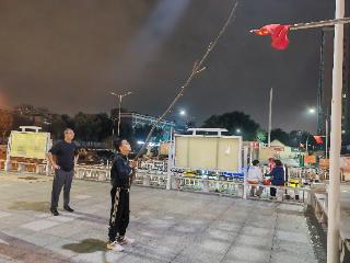 前灌社区：少年“解旗”暖人心 小善举传递新时代新风