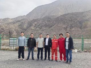 【大对标】山东省地矿局七队党委委员、副队长胡自远带队赴新疆开展对标学习交流