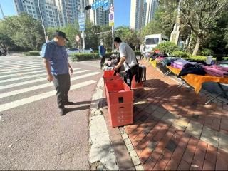 济南市中区十六里河：开展占道经营劝导行动，保障居民通行安全