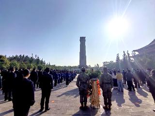 缅怀革命英烈，传承红色基因—郑州信息工程职业学院参加获嘉县烈士纪念日公祭活动