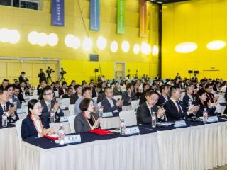 郑州信息工程职业学院应邀参加“中泰建交50周年暨泰国正大集团进河南40年”活动并现场签约