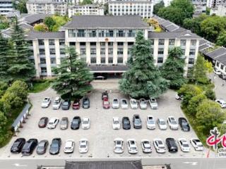 张家界武陵源实力宠粉：给交通减负 让城市增温