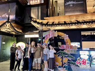 徽商故里“新三样”打卡受中外游客青睐(图)