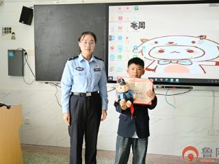 金秋暖事！枣庄高新公安表彰拾金不昧好少年