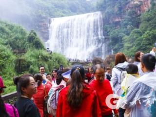86.58万人次！赤水“双节”假期旅游市场“热”力十足