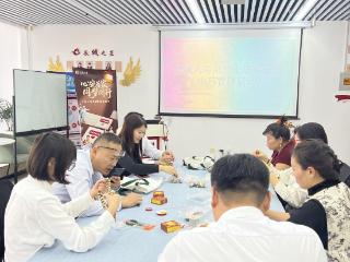 长城人寿临沂中支开展“中药香珠”手作客服节系列活动