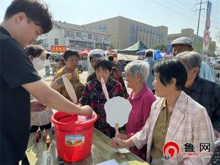【文化社区建设】德州天衢新区宋官屯街道艾家坊社区：开展“非遗赶大集 文化聚民心”非遗漆扇活动