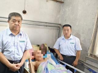 农行肥城老城支行：冒雨上门解民忧 农行服务暖人心