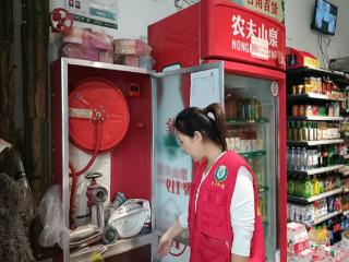 李营街道培文社区专项巡查筑牢假期商业街消防安全防线