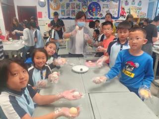 淄博市博山区中心路小学：主题班会绘童趣 感受千年文脉的魅力
