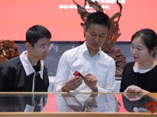 赏篆刻、观演示、品汉风，“海曲印象”王良允书法篆刻展点亮日照文化生活