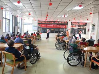 暖心金融进养老院，上饶银行横峰支行用服务传递“银发关怀”