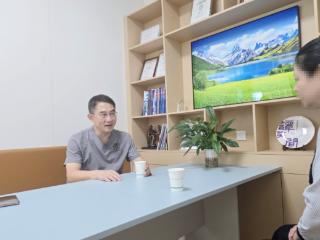 【医疗满意在人民】泰安市中心医院口腔美学中心主任靳松：匠心种好牙 仁心守初心