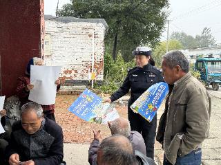 聊城市东昌府区：交通安全宣传进农村，走村入户“话”安全