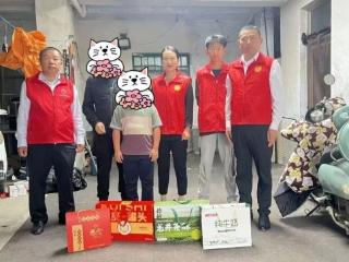 临沂沂河新区凤凰岭街道：双节同庆暖童心 志愿关怀筑梦行